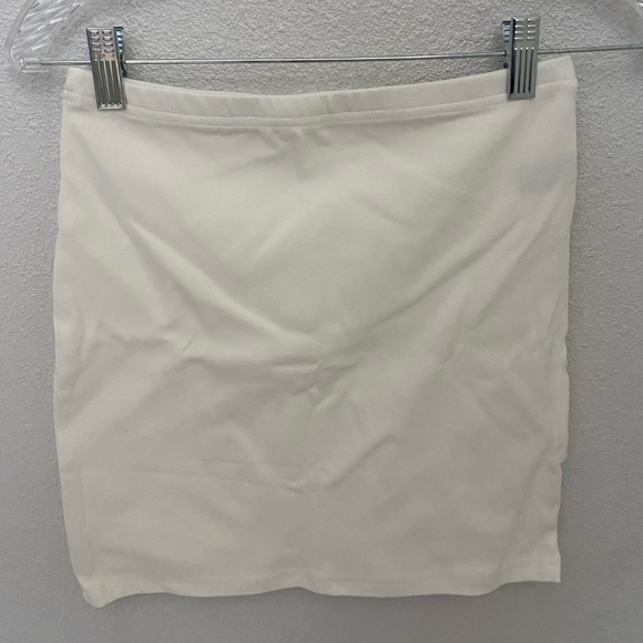 BRAND NEW NEVER WORN!! soft and very comfortable skirt! - Picture 7 of 9